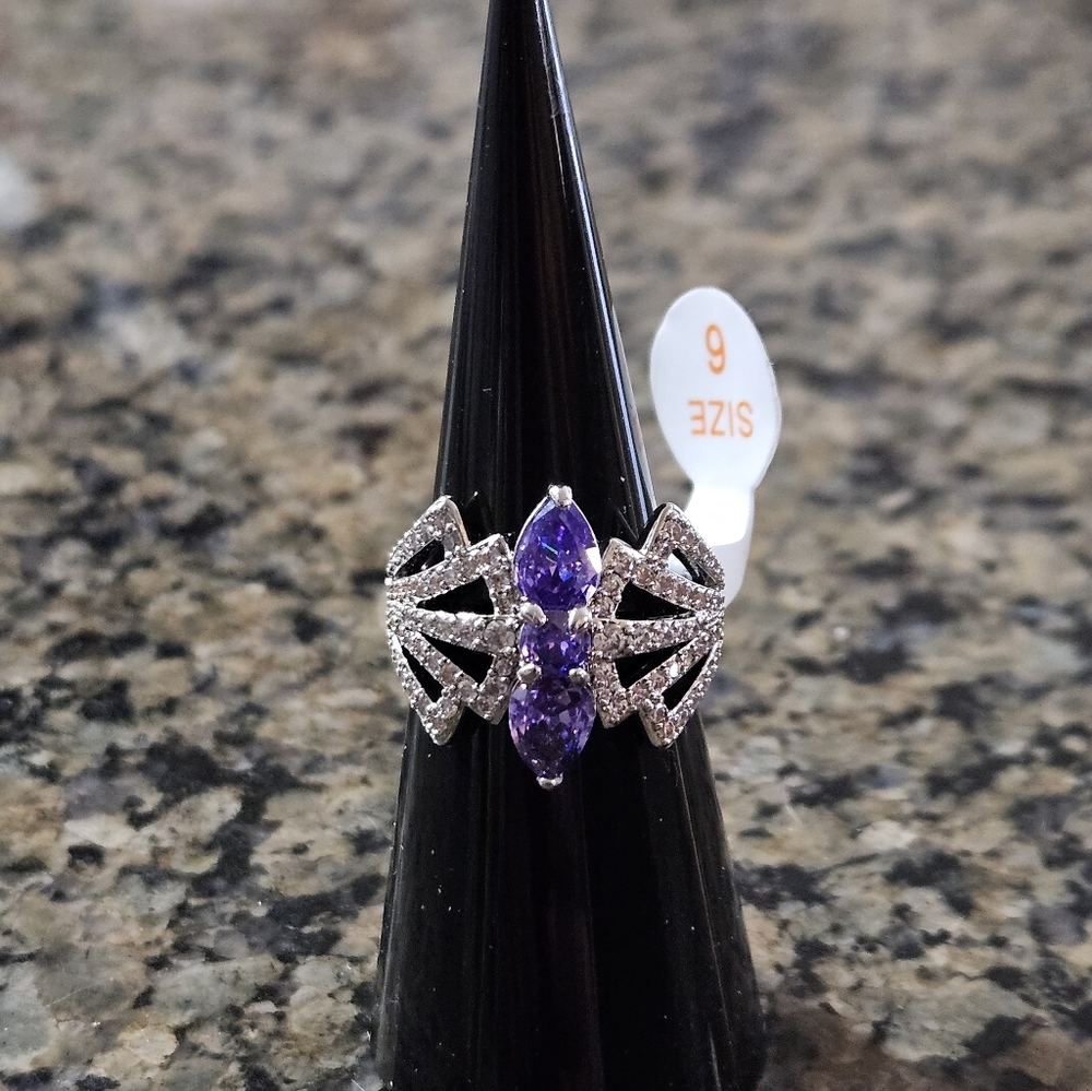 Bomb Party RG96492 "Wandering Light" Amethyst Cubic Zirconia Sz 6